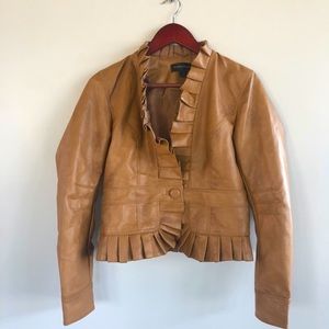 Super cute Vegan leather fitted fall blazer